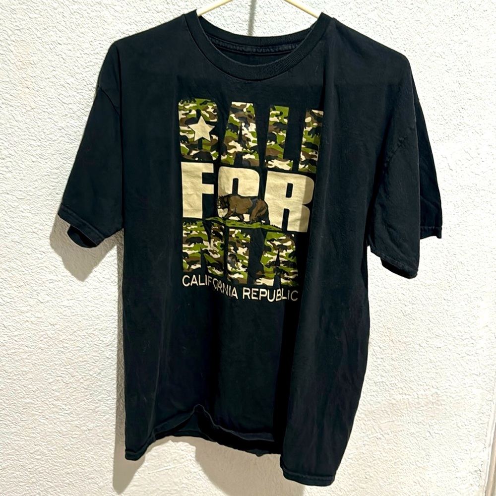 California Republic Black Designer Large Tee Shirt